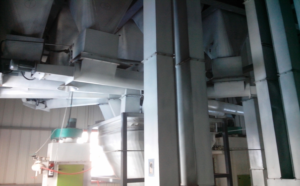 飼料成套機(jī)械設(shè)備多少錢?加強(qiáng)其潤(rùn)滑管理是非常重要的