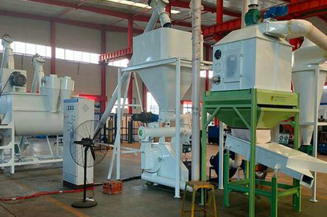 飼料加工設(shè)備是養(yǎng)殖業(yè)邁向現(xiàn)代化的關(guān)鍵因素之一